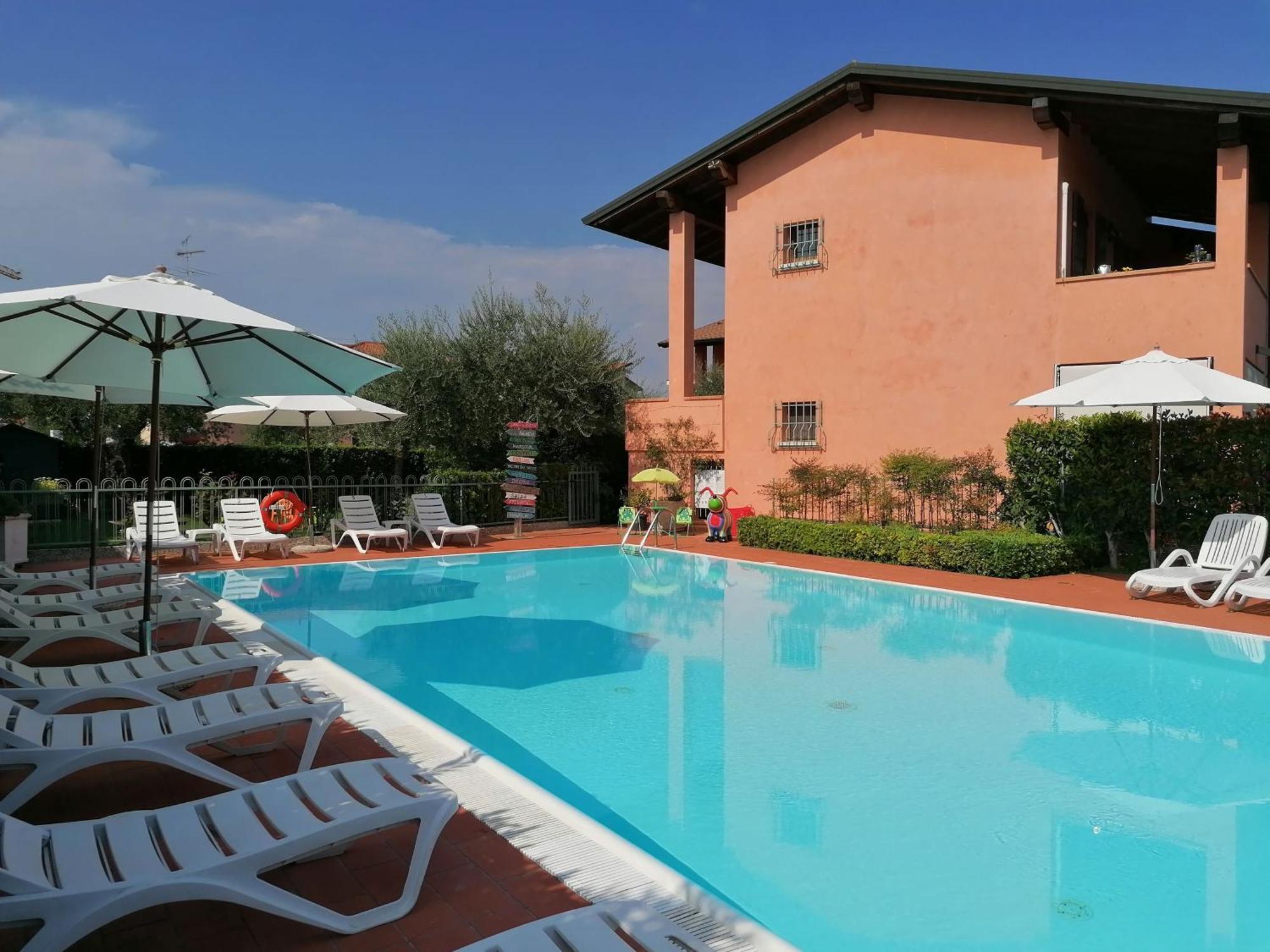 Bellasirmione Holiday Apartments מראה חיצוני תמונה