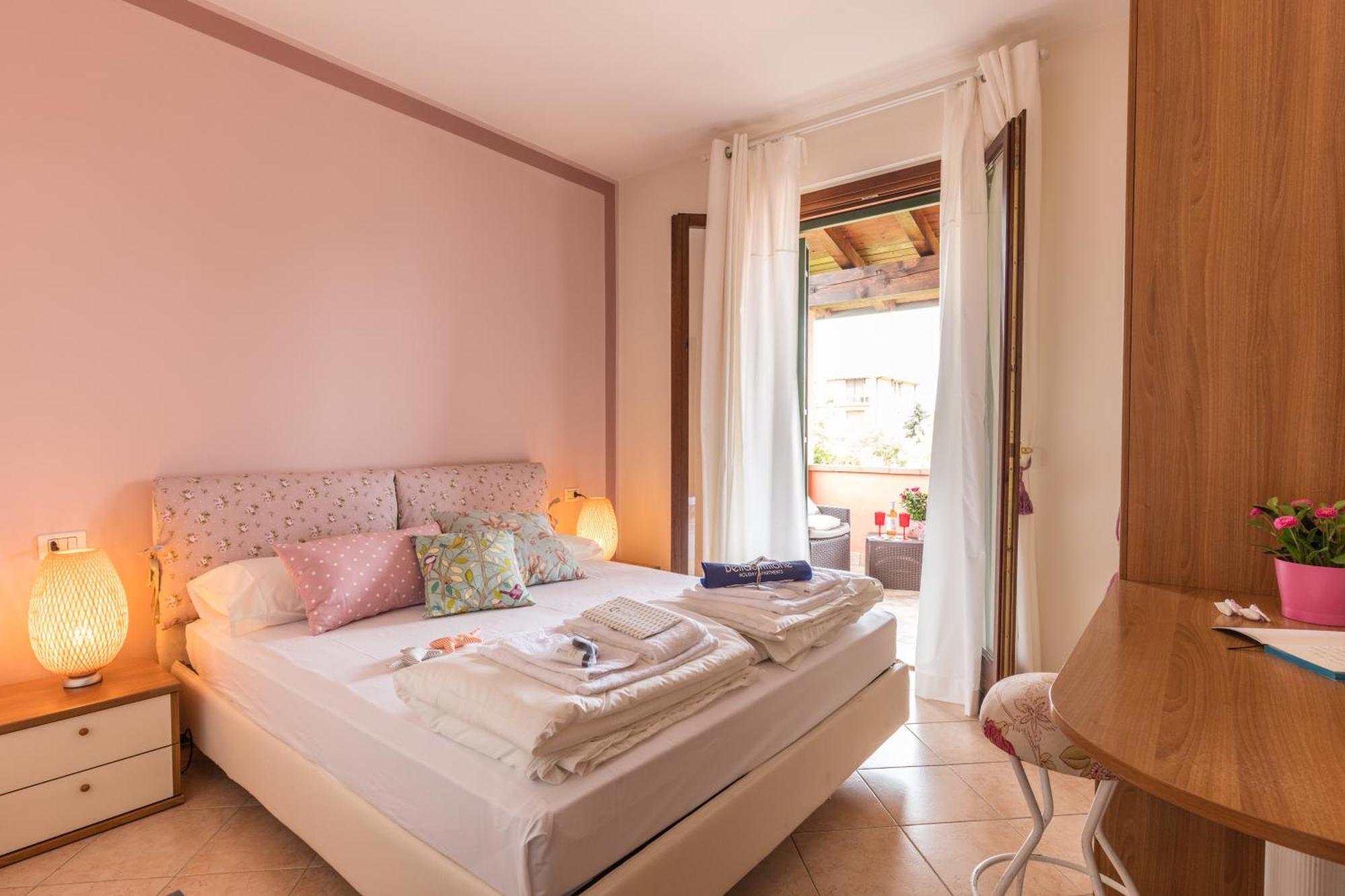 Bellasirmione Holiday Apartments מראה חיצוני תמונה